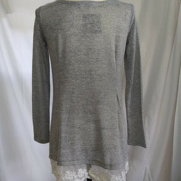 Mia & Tess Lace Hem Layered Look Tunic Top Pullover Blouse Shirt Size Medium - Picture 5 of 11